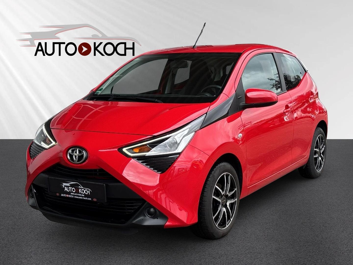 Toyota Aygo X-Play ACC Apple CarPlay Android Auto Musik