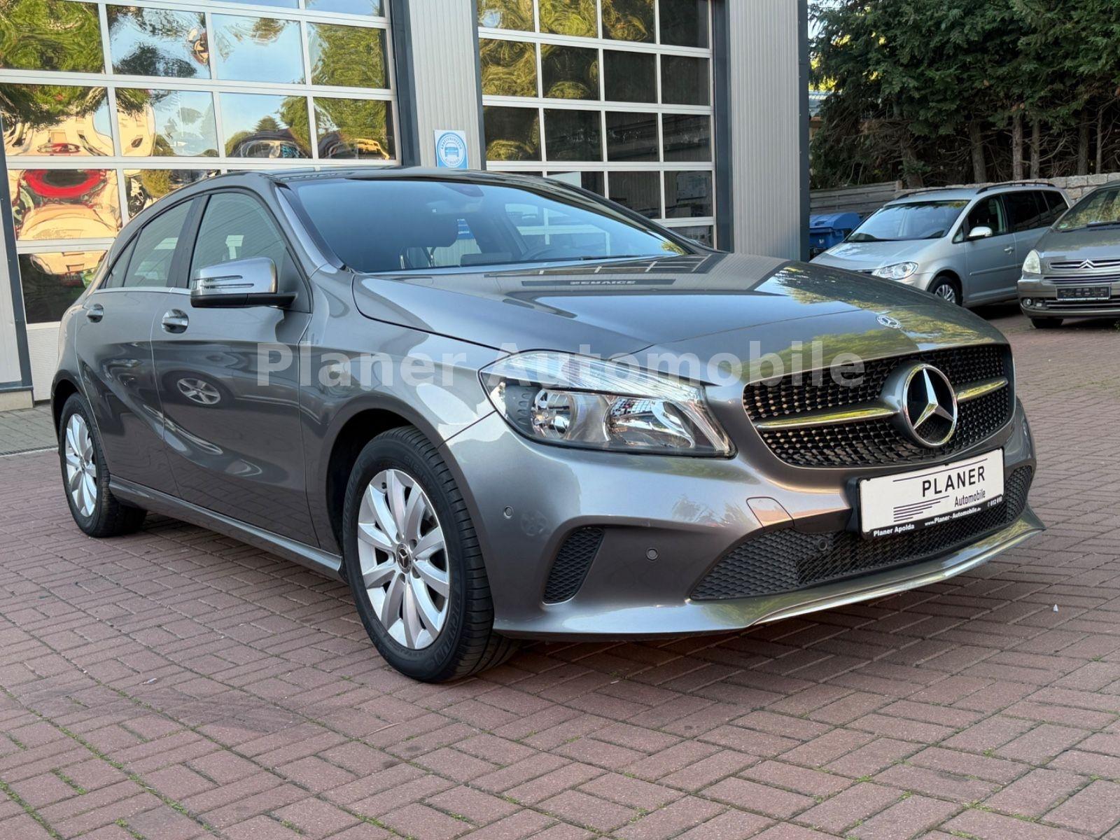 Mercedes-Benz A 180 A BlueEfficiency Leder Navi HU/AU Service