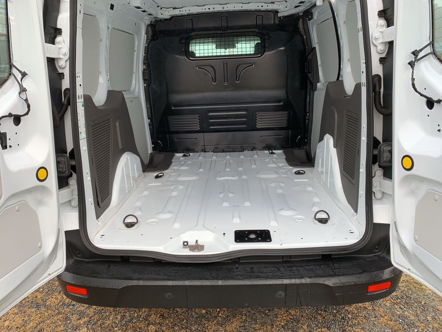 Fahrzeugabbildung Ford Transit Connect Kasten Trend netto 13.000,- EUR