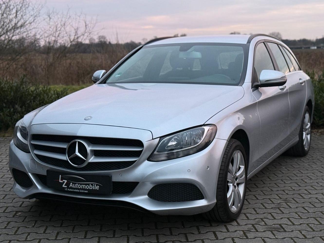Mercedes-Benz C 200 T-Modell w205 SHZ AHK neue Allwetterreifen