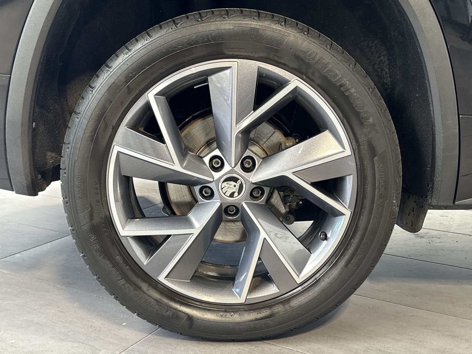 Fahrzeugabbildung SKODA Kodiaq 2.0 TDI 4x4 DSG Sportline NAV+LED+CARPLAY