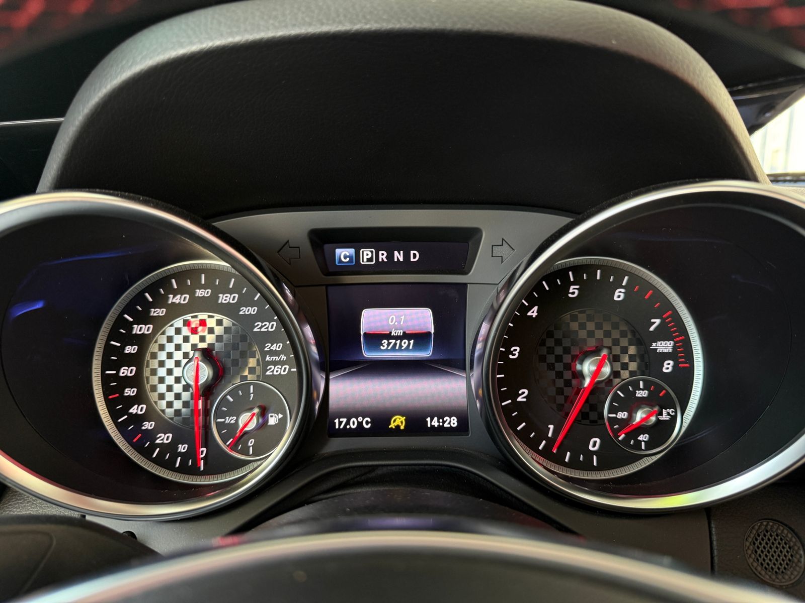 Fahrzeugabbildung Mercedes-Benz SLC 300 AMG MEMORY RFK LED