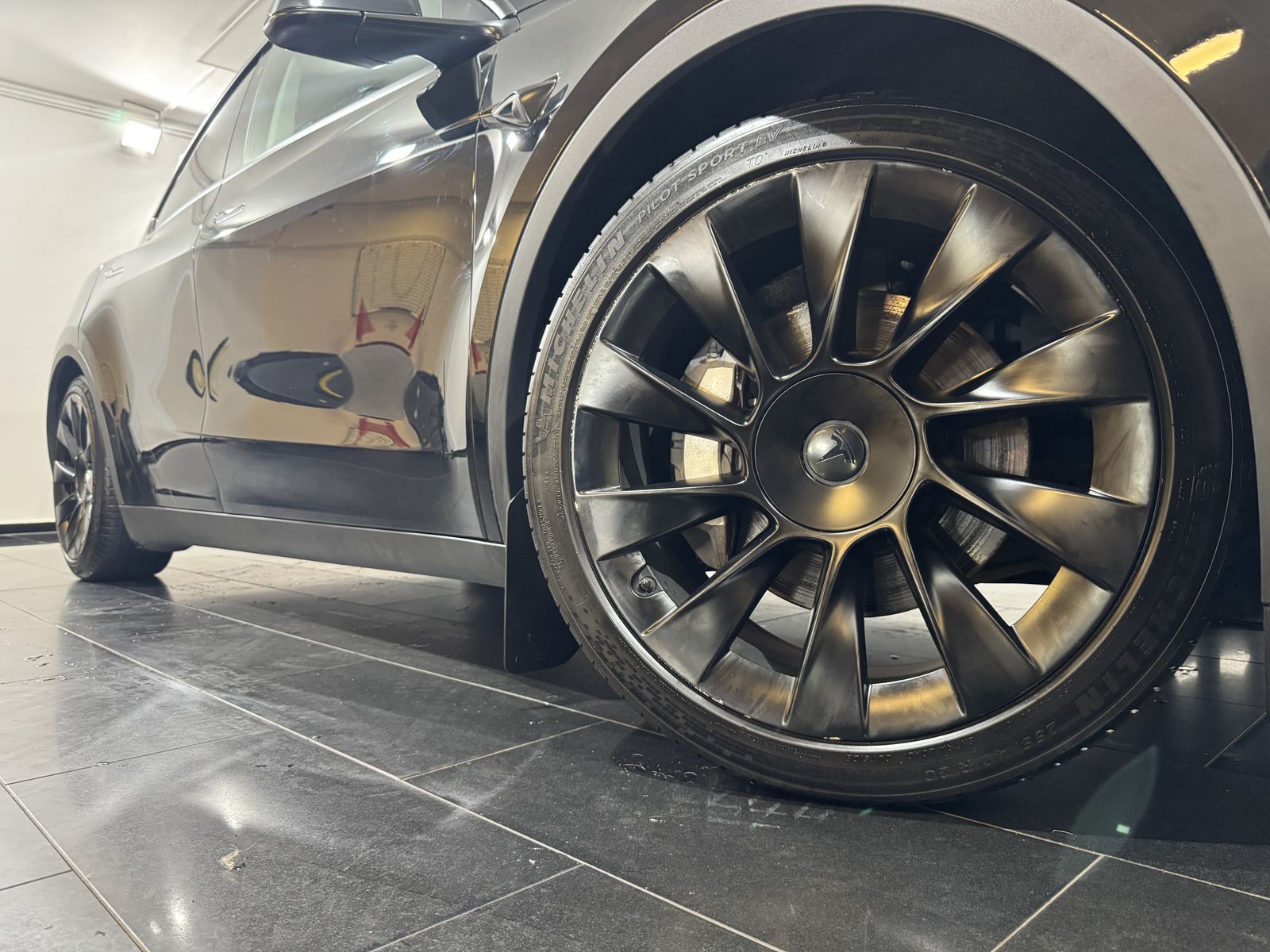 Tesla Model Y RWD 1.Hand ACC Panorama LED 360° foto 5