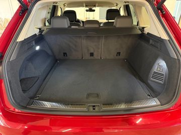 Volkswagen Touareg - 8
