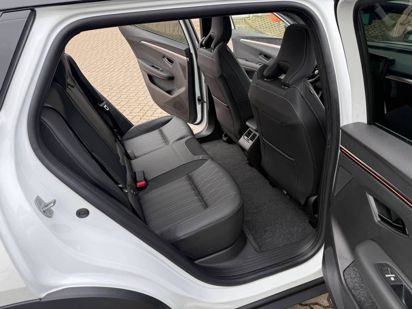 Fahrzeugabbildung Mitsubishi Eclipse Cross Diamant TOP