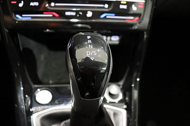 T-Cross Life 1.0 TSI DSG AHK LED PDC KEYLESS ACC