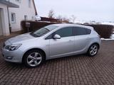 Opel Astra 2.0 CDTI Sport Sport - Opel Astra aus 2012 mit Diesel-Antrieb: Limousine