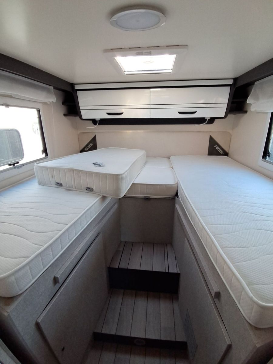 Fahrzeugabbildung Forster T FT745EB TV/Sat/Navi/Markise/Solar/Fahrradträ.