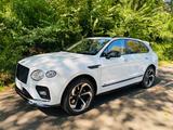 Bentley Bentayga 4.0 V8 S / 1. Hand / Neuwertig !!!!!!!! - Bentley Gebrauchtwagen in Köln