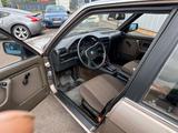 BMW 325 e A / Limousine/ Automatik /  Schiebedach / - BMW 325 mit Benzin-Antrieb: Limousine, Automatik