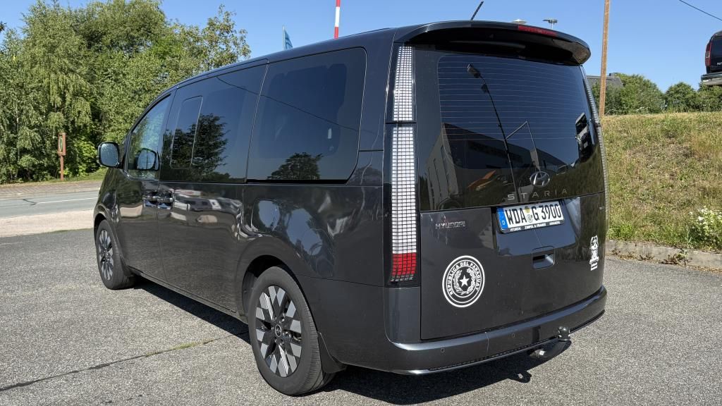 Autohaus Zimpel - Hyundai Staria Signature 2.2 4WD Kamera+SHZ+LHZ+Klimaaut - Bild 7 Autohaus Zimpel - Hyundai Staria Signature 2.2 4WD Kamera+SHZ+LHZ+Klimaaut - Bild 7
