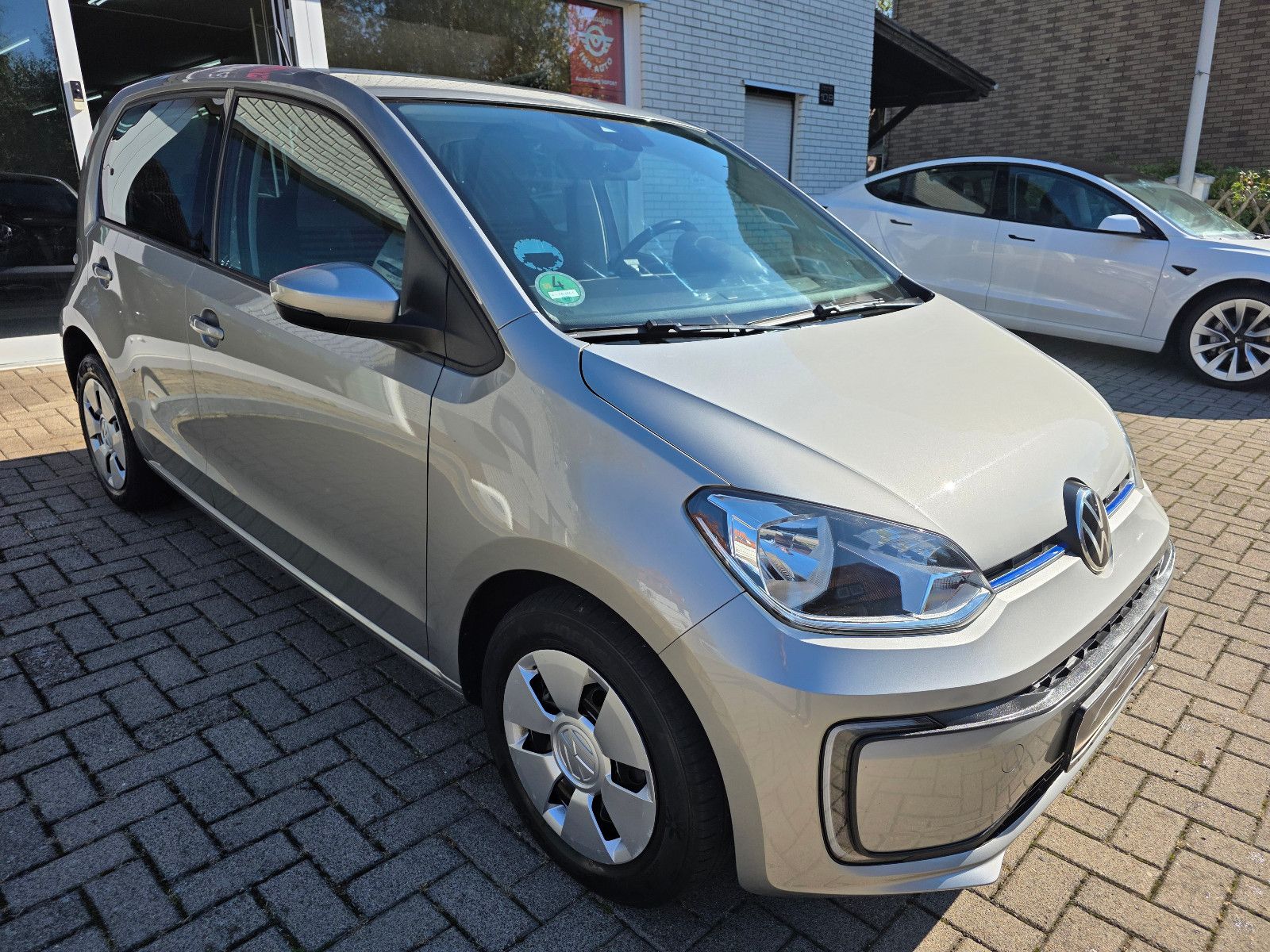 Volkswagen e-Up! SoH 95,4%! 36,8 kWh! CCS 1.Hand Netto 13 imagem 3