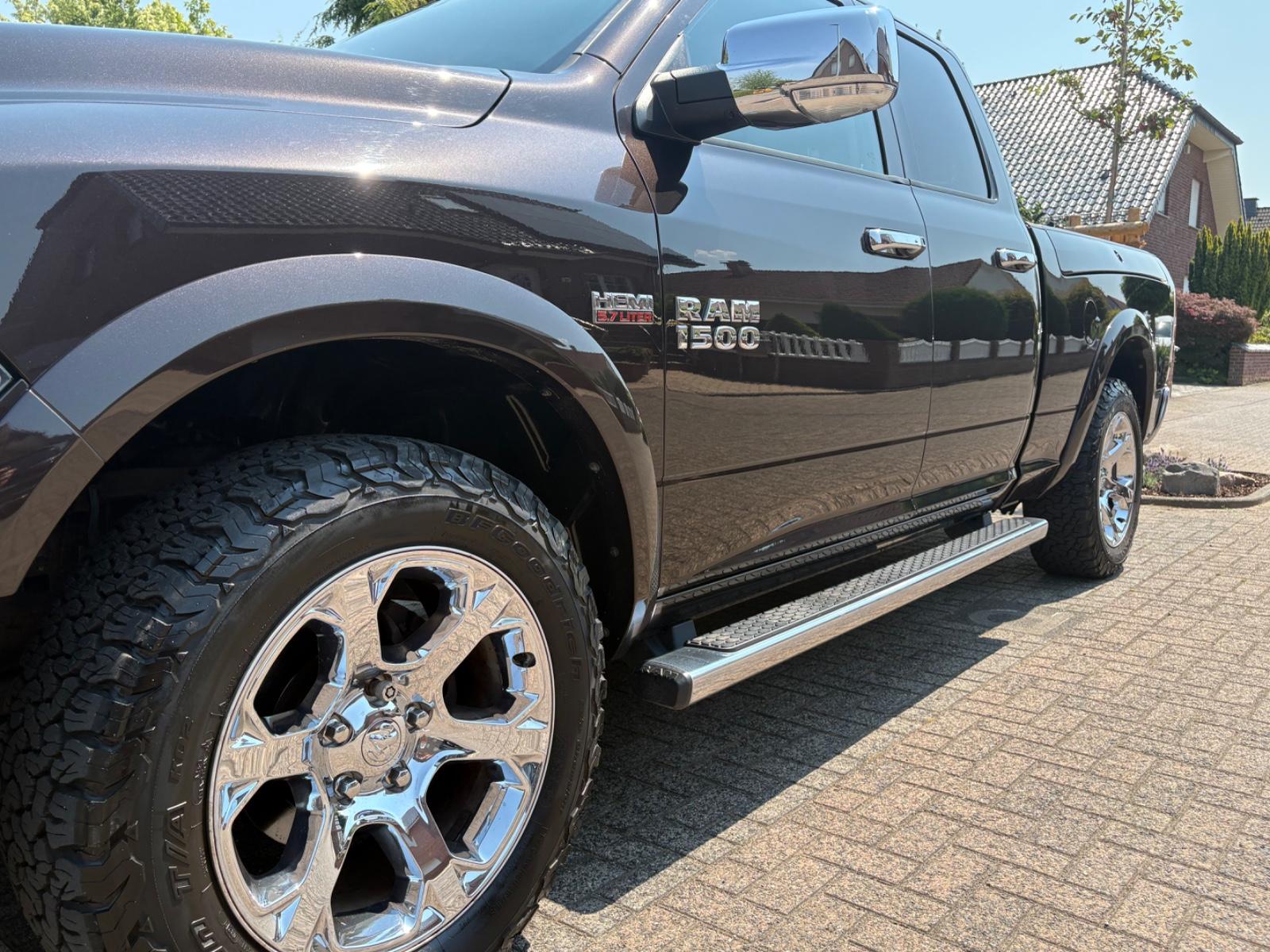 Dodge RAM 5.7 LARAMIE/EU Modell/LPG-Prins/Unfallfrei/.