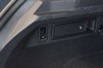 Volkswagen Tiguan 2.0 TDI Active CARPLAY+ACC+LANE+LED+AHK