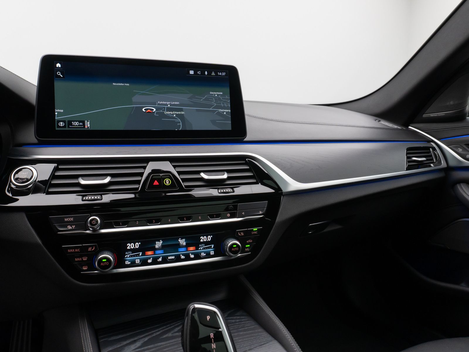 Fahrzeugabbildung BMW 540d xD LuxuryLine Panorama Laser Kamera HUD H/K