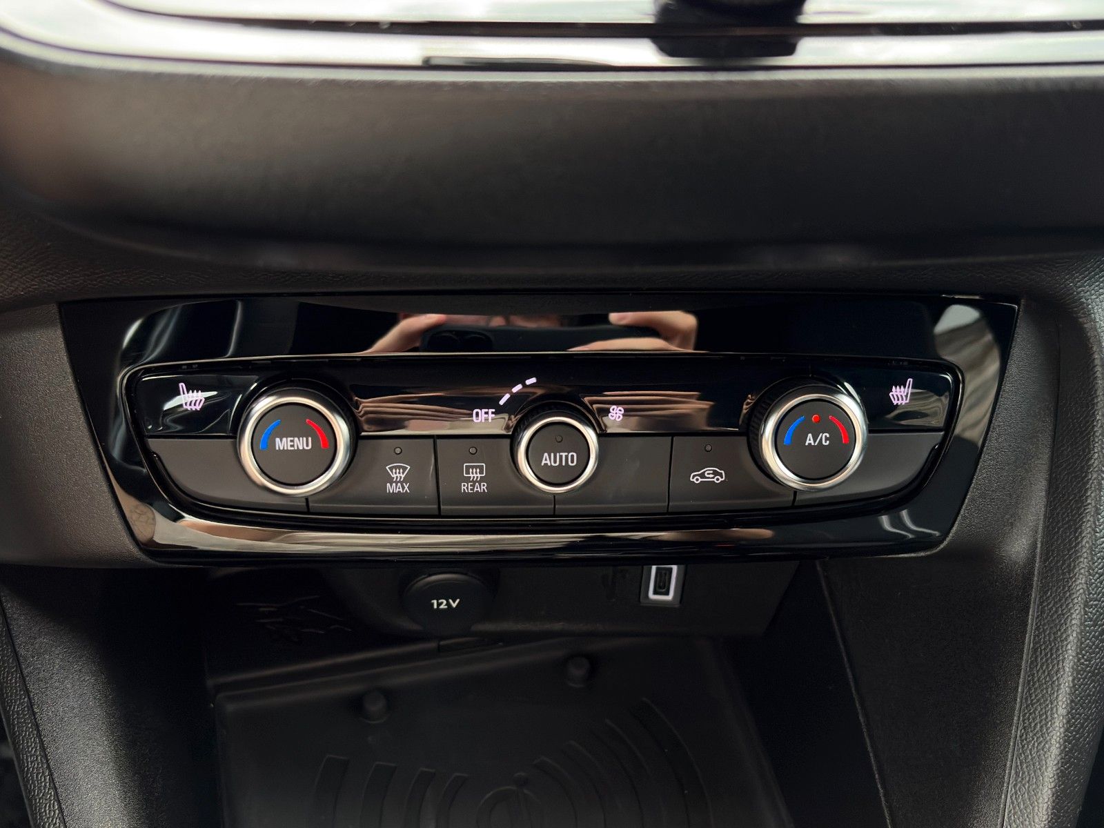 Fahrzeugabbildung Opel Corsa F GS 1.2 Turbo Kamera ACC SHZ LHZ CarPlay