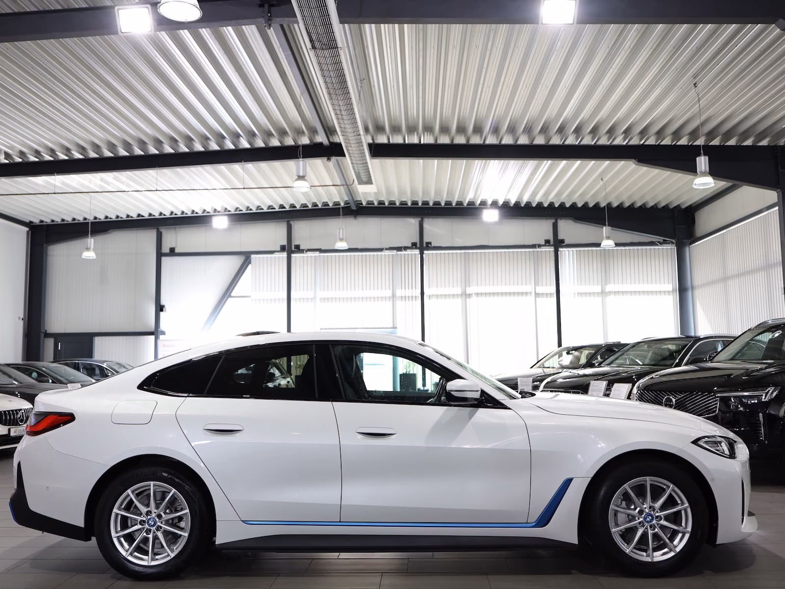 BMW i4 40 eDrive 100% HARMAN/KARDON, LEDER, HEAD-UP, миниатюра 8