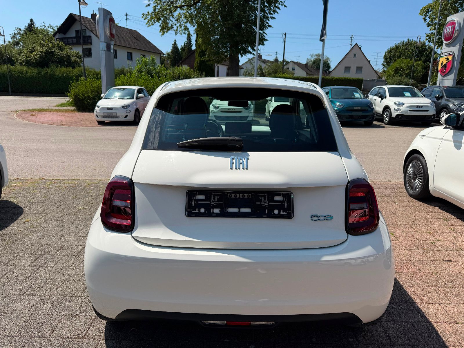 Fahrzeugabbildung Fiat 500E