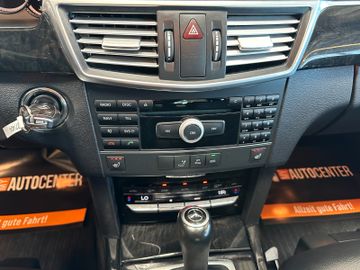 MYAUTOCENTER – Gebraucht- und Jahreswagen mit Werkstattservice in Pfaffenhofen Mercedes-Benz E 200 *AHK*Abstandstempo*Teilleder*Szhz*