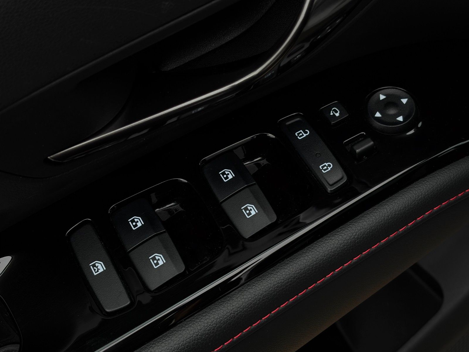 Fahrzeugabbildung Hyundai Tucson 1.6 T-GDI N-Line PHEV 4WD 360° ACC LHZ