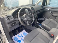 Fahrzeugabbildung Volkswagen Caddy 1.6 TDI Navigation
