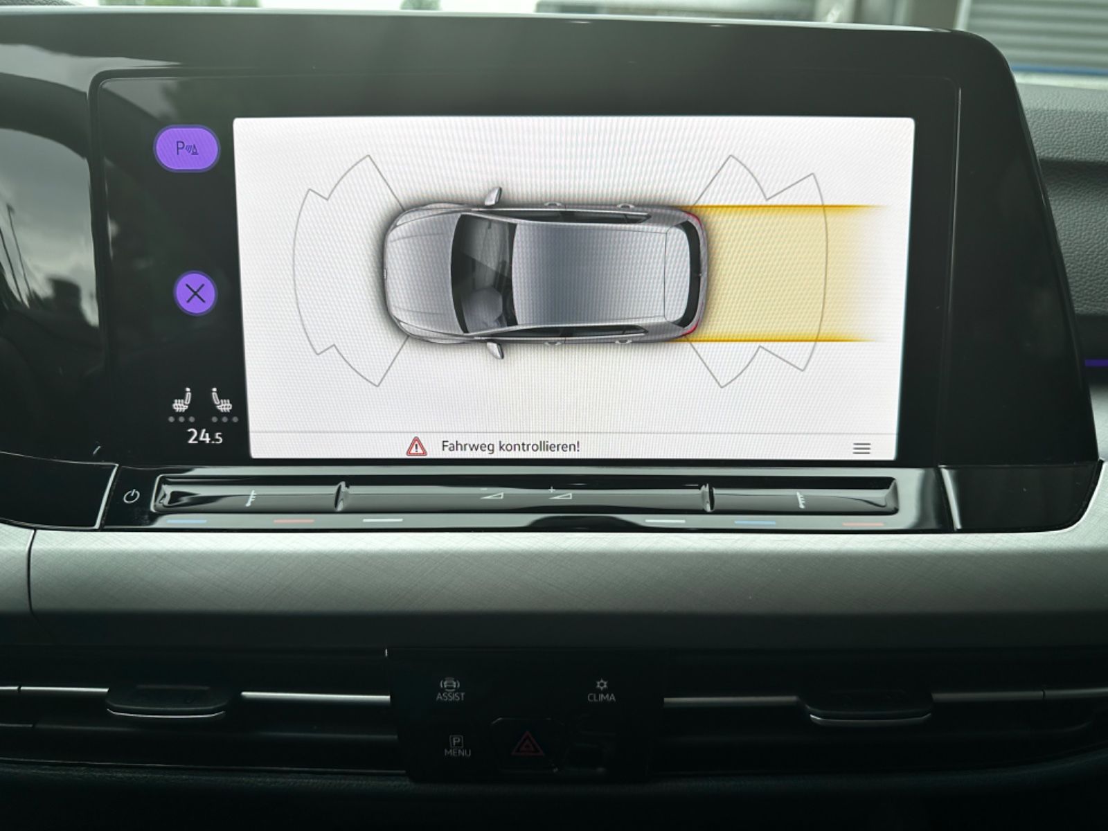 Fahrzeugabbildung Volkswagen Golf VIII 2.0 TDI 7-DSG Life LED NAVI