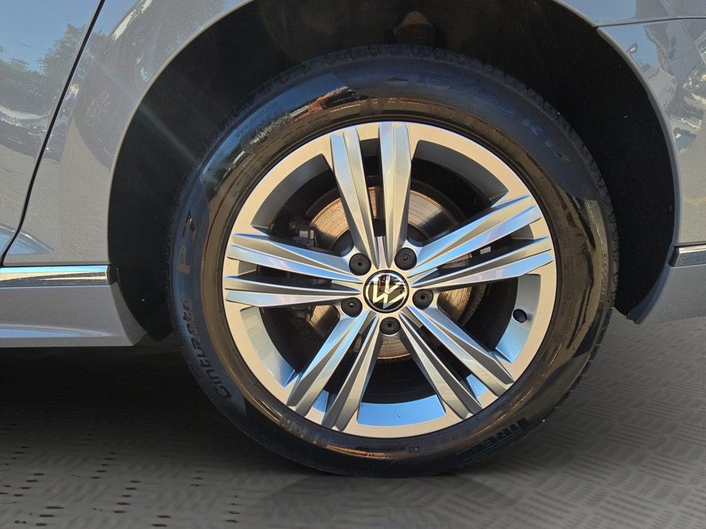 Volkswagen Passat Variant R-Line 2.0 TSI DSG AHK Navi foto 3
