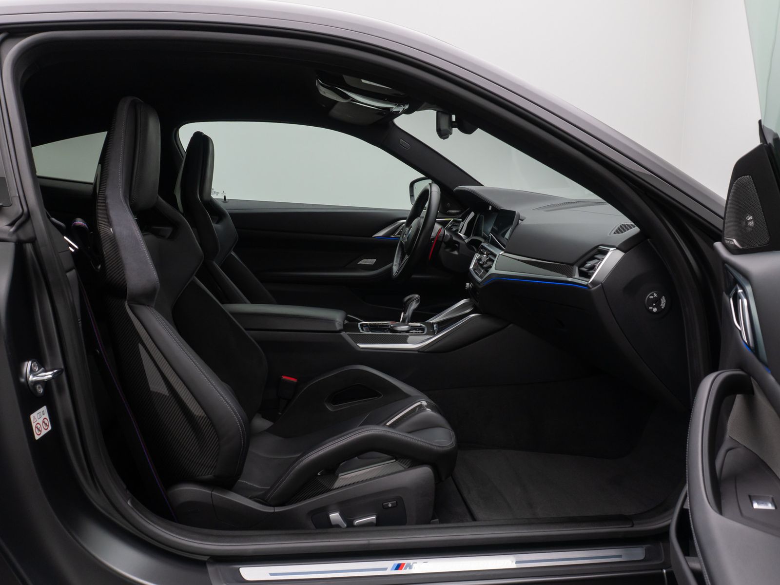 Fahrzeugabbildung BMW M4 Competition xD 360°M Drivers MCarbon MegaVoll