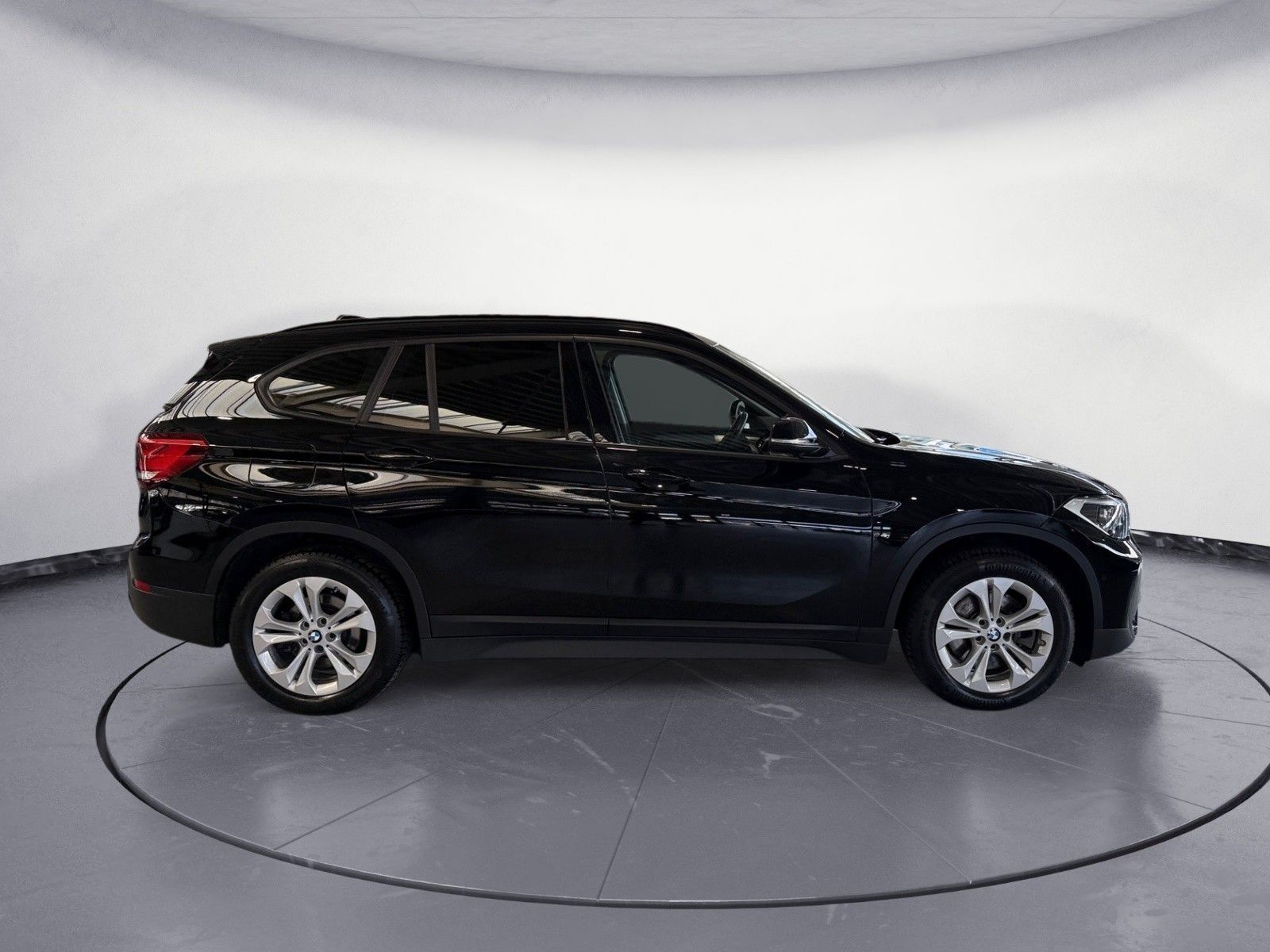 BMW X1 xDrive25e Advantage Klima PDC Kamera AHK Sitz foto 7