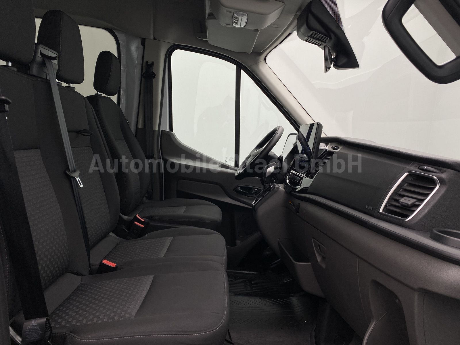 Fahrzeugabbildung Ford Transit 350 L3H2 Automatik *Facelift* NAVI (3813