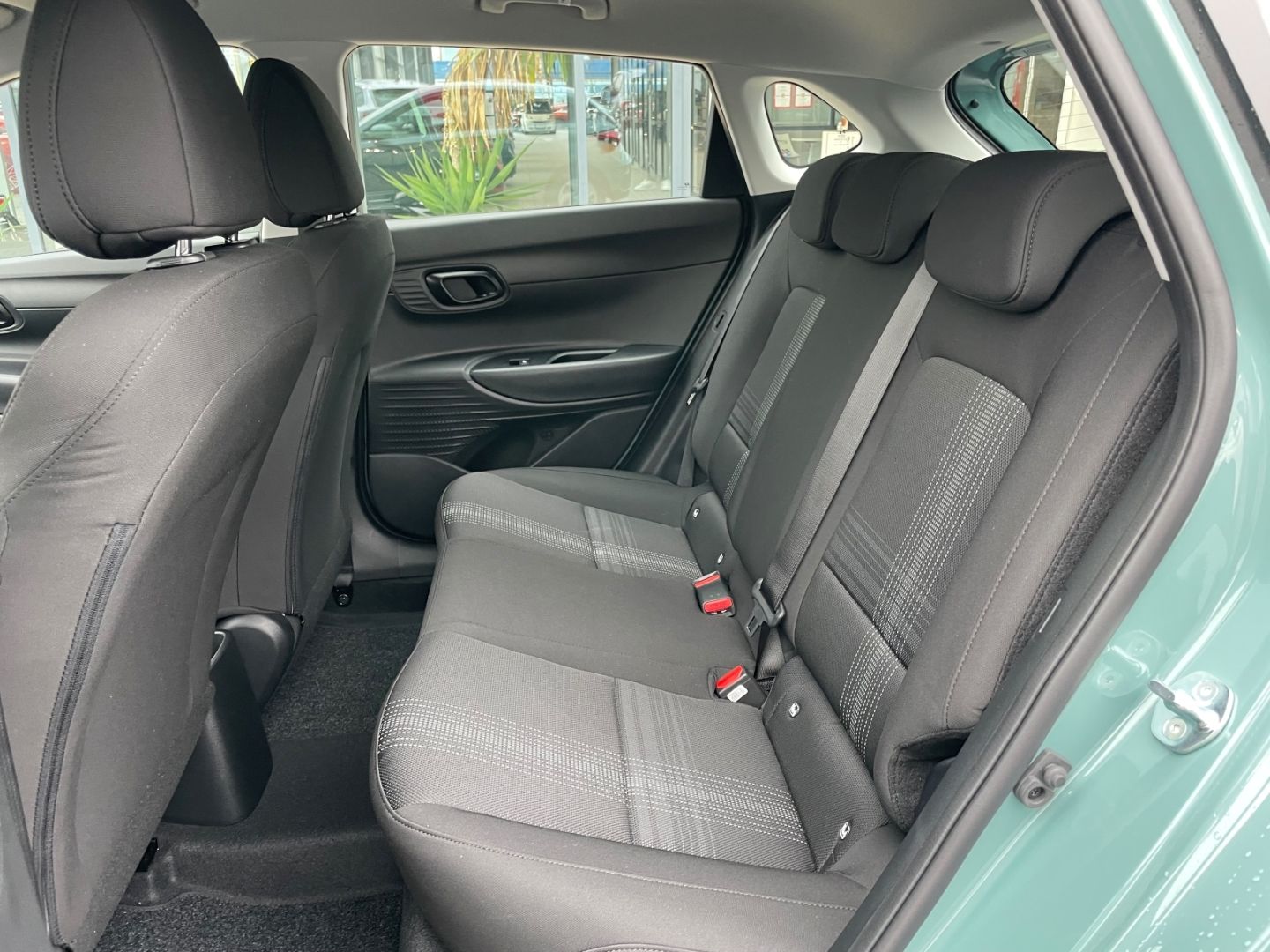 Fahrzeugabbildung Hyundai i20 Select Verkehrszeichenerk SpurhalteAss Navi