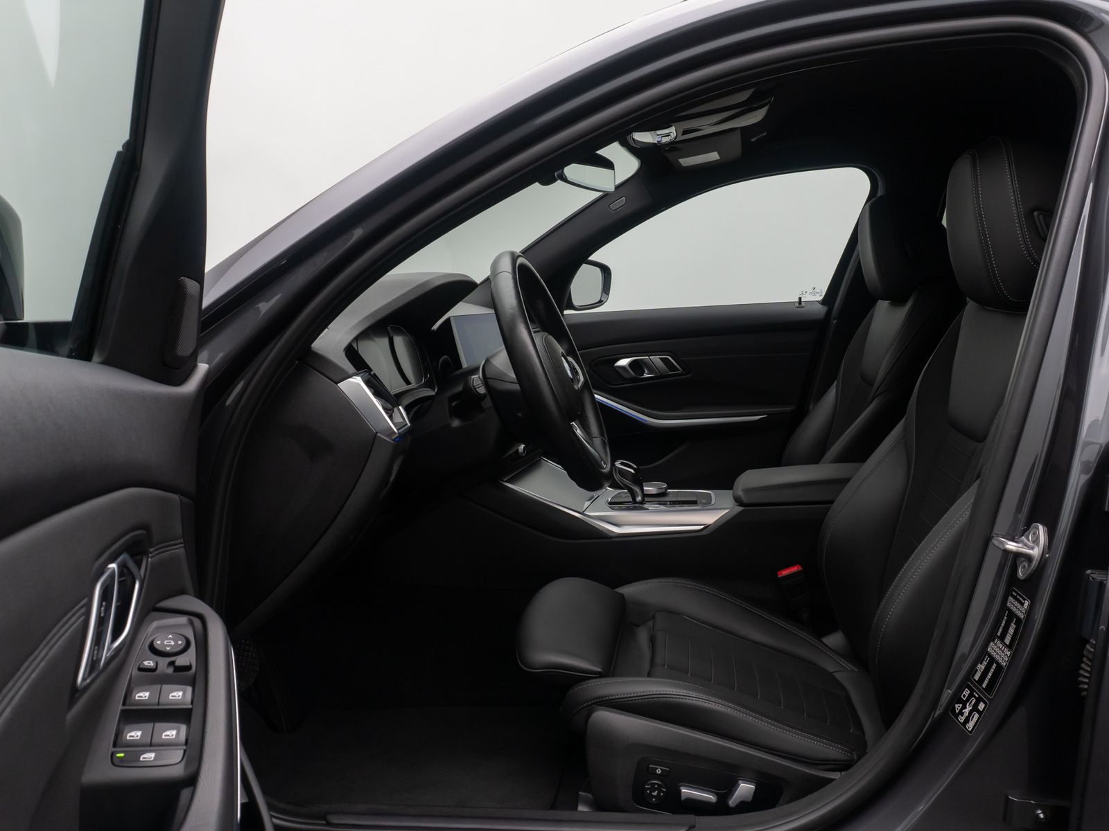 Fahrzeugabbildung BMW 320d xD Sport Line Laser DAB HiFi 360°Standheizu