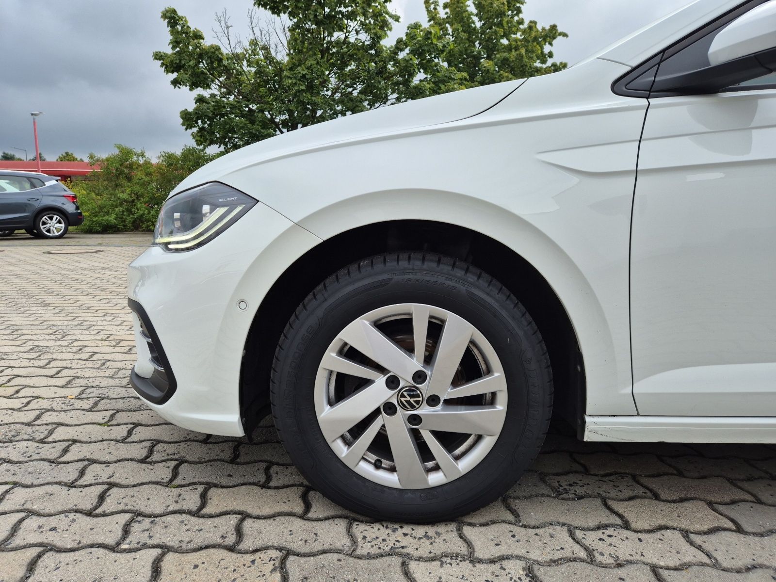 Fahrzeugabbildung Volkswagen Polo TSI Style DSG Matrix AHK AID ACC Park-Assis