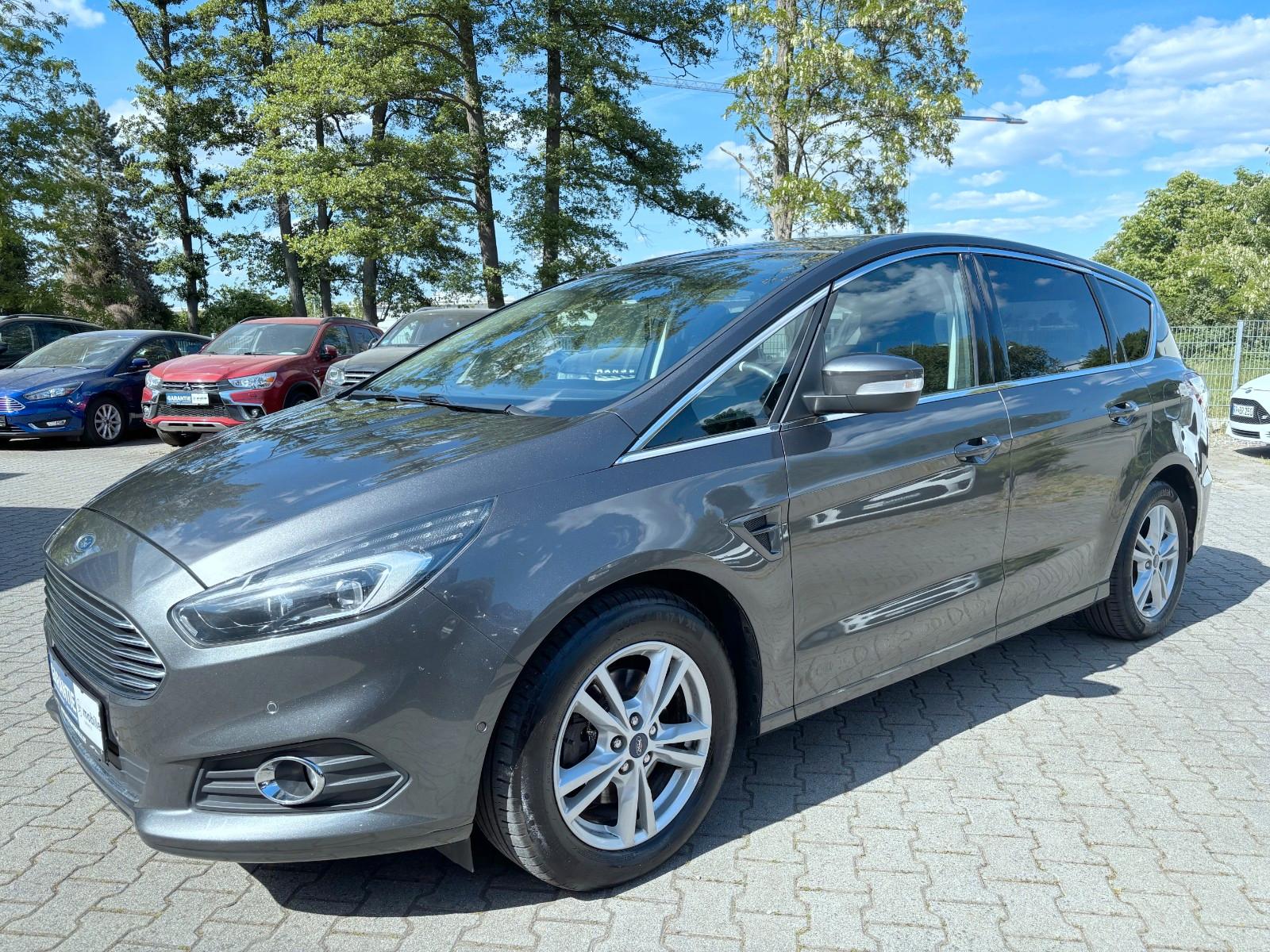 Ford S-Max Titanium Automatik*Navi*LED*AHK*Kamera*ACC