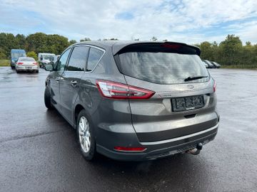 Ford S-Max - 9