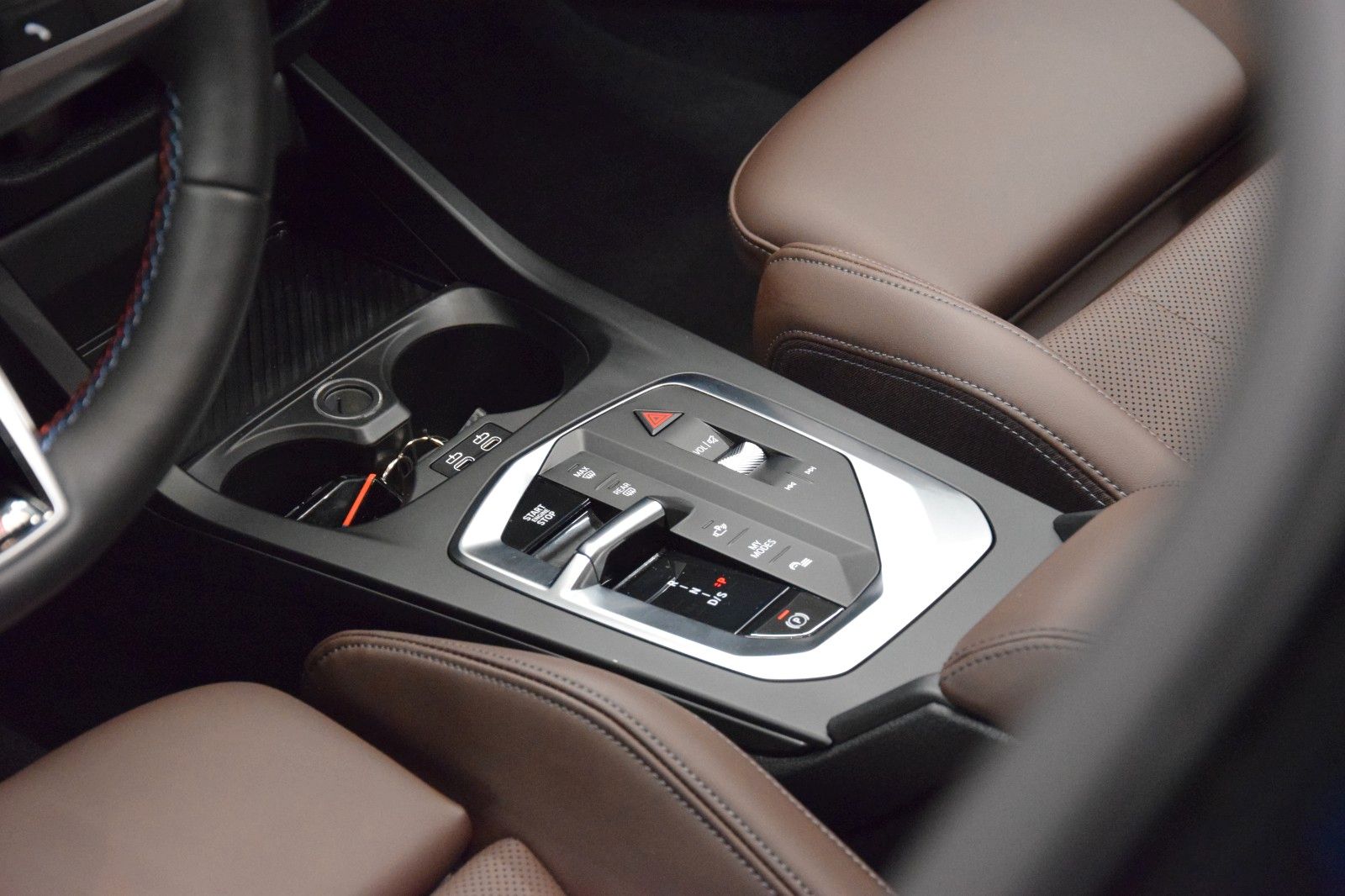 Fahrzeugabbildung BMW M135 i xDrive Pano HuD ACC AHK h/k Memory Kamera