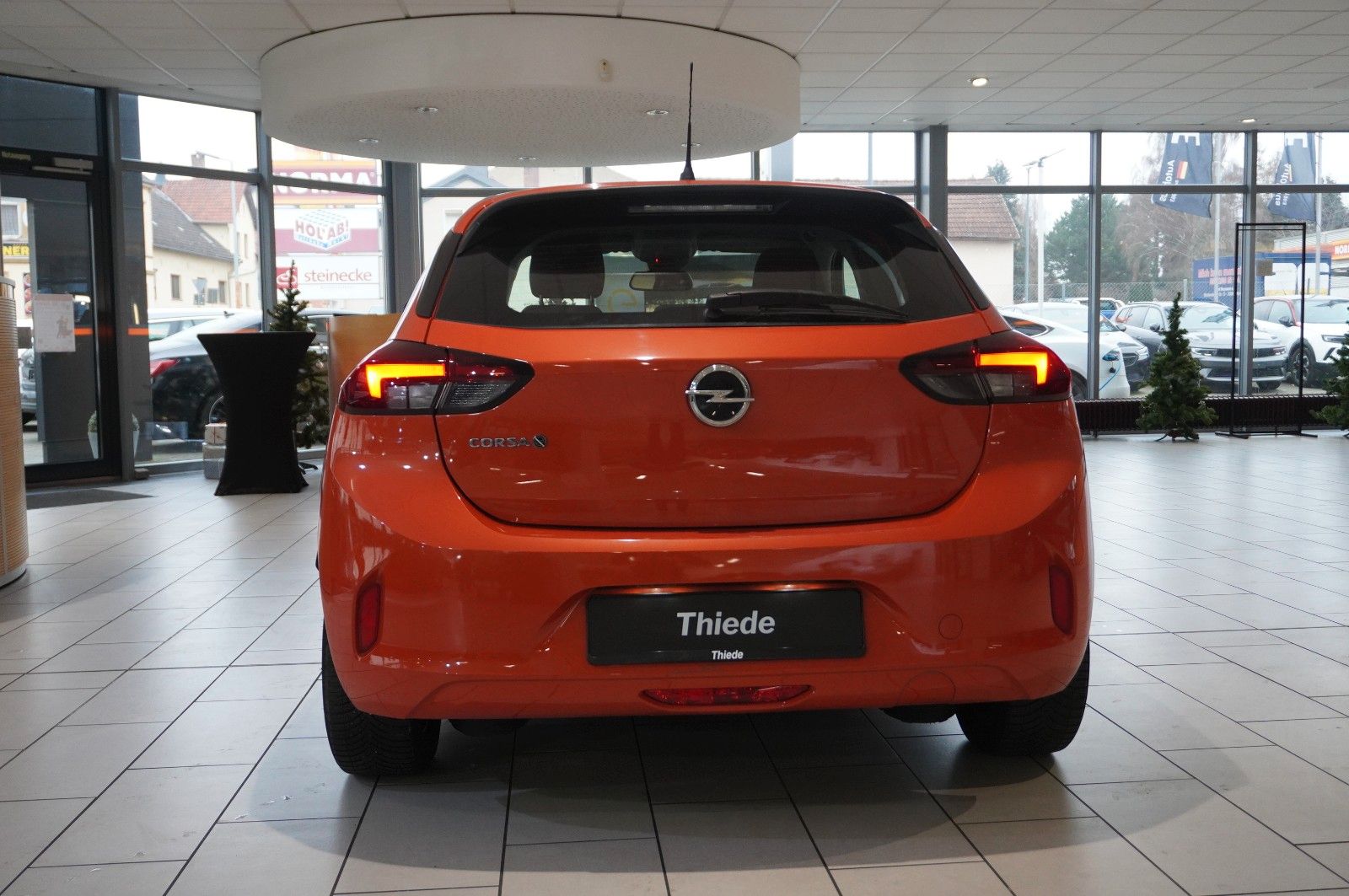 Fahrzeugabbildung Opel Corsa-e  EDITION 50kwh/7,4KW/KLIMA/ALLWETTER