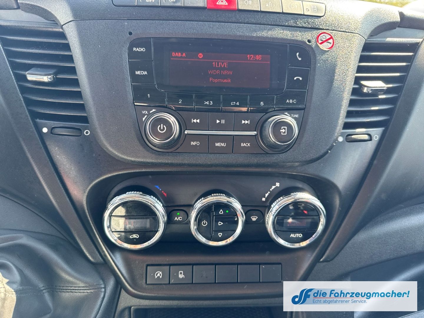 Fahrzeugabbildung Iveco Daily Kasten HKa 35 S V Radstand 4100 14 MAXI