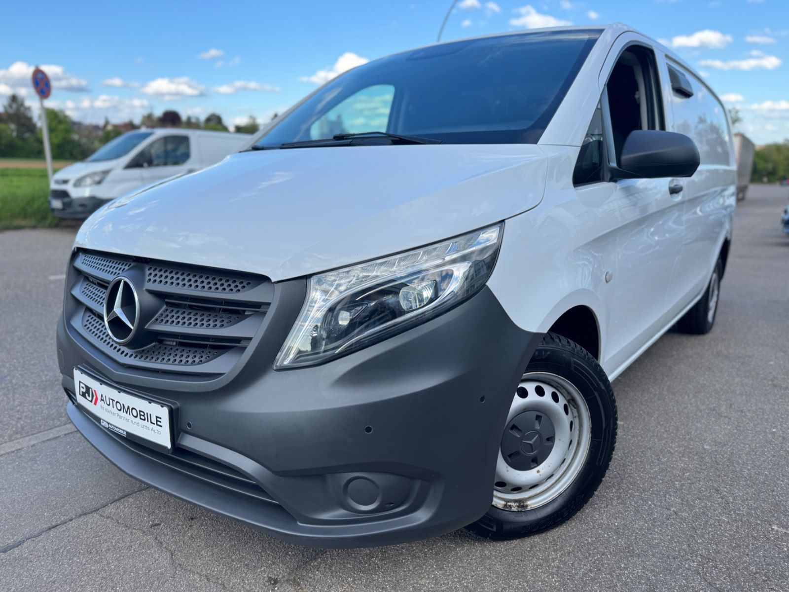 Mercedes-Benz Vito Kasten 114 CDI RWD lang Navi LED Kamera AHK