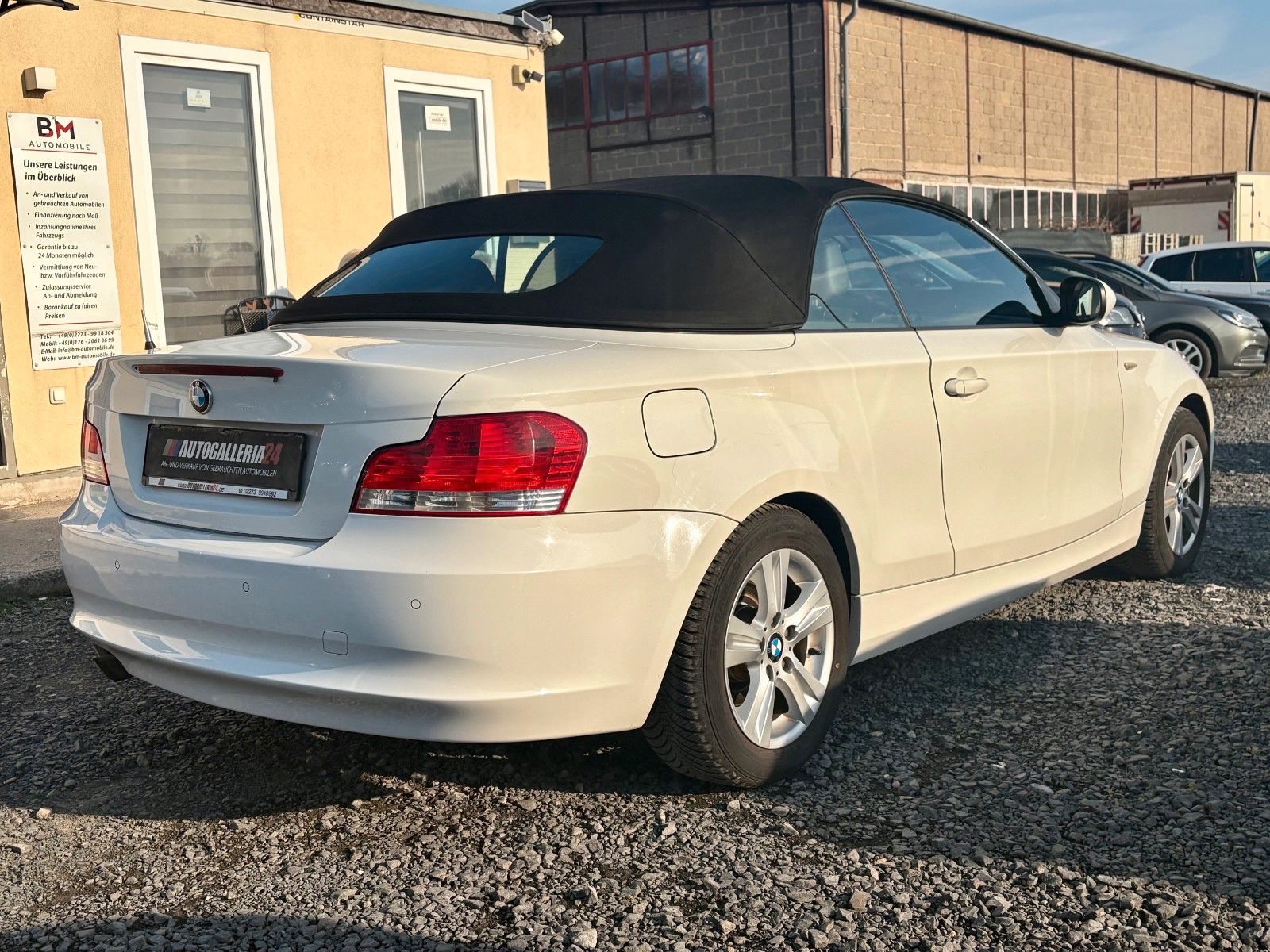 Fahrzeugabbildung BMW 118i Cabrio Leder Klima Tempo SCHECKHEFT SPORTLE