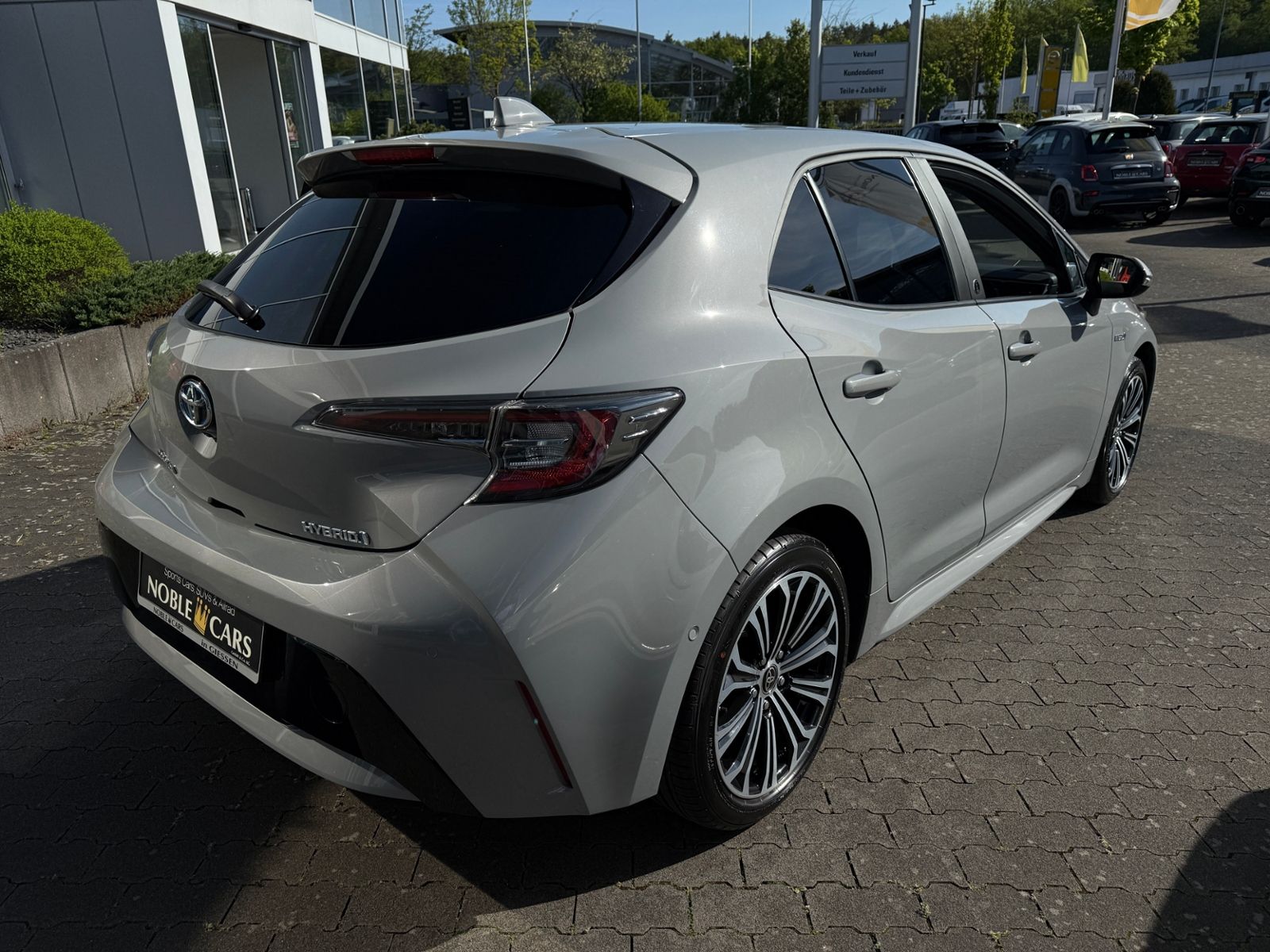Fahrzeugabbildung Toyota Corolla 1.8 Hybrid Team D TechnikP ACC LED