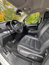 Peugeot Traveller BlueHDi 180 S&S EAT8 Business VIP ... - weiße Peugeot Traveller