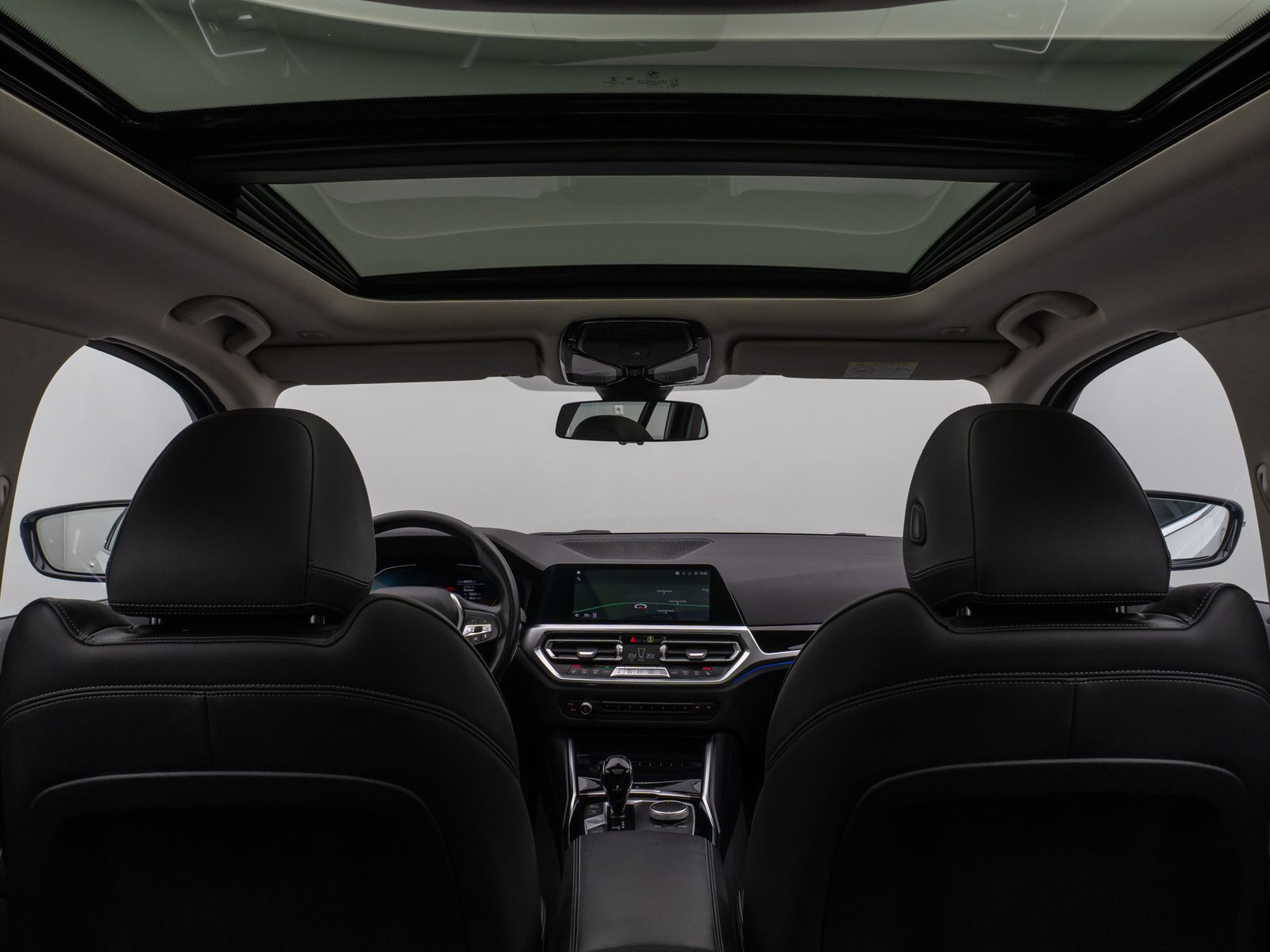 Fahrzeugabbildung BMW 320d  Luxury Line Panorama Kamera DAB AHK Alarm