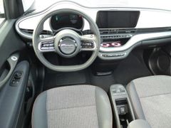 Fahrzeugabbildung Fiat 500 e Cabrio Icon 42 kWh (118 PS)