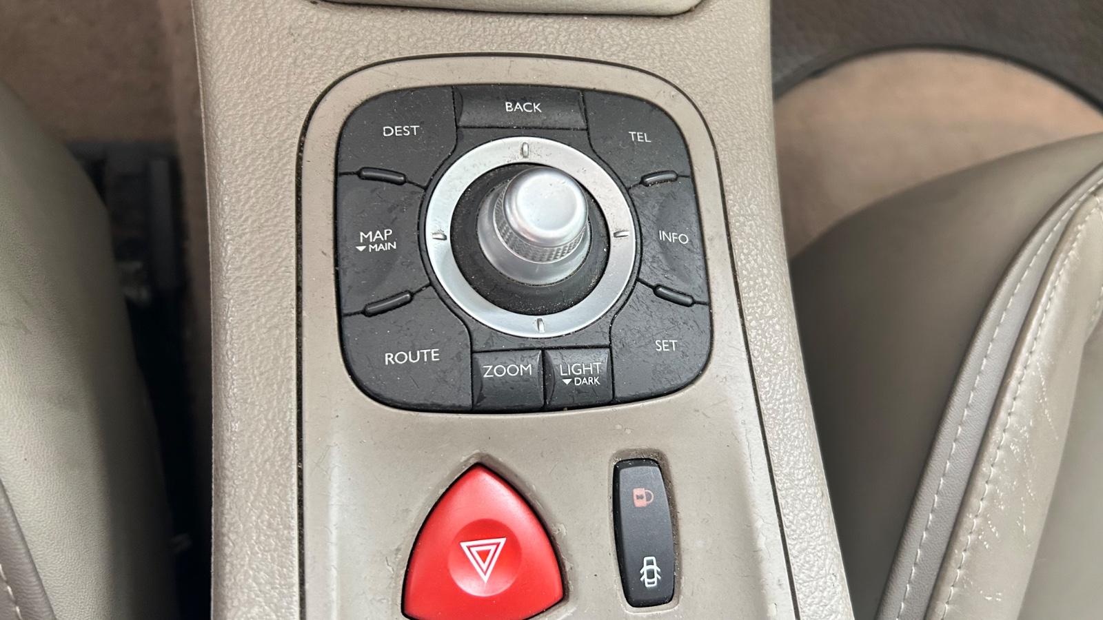 Renault Laguna 2006 — photo 17