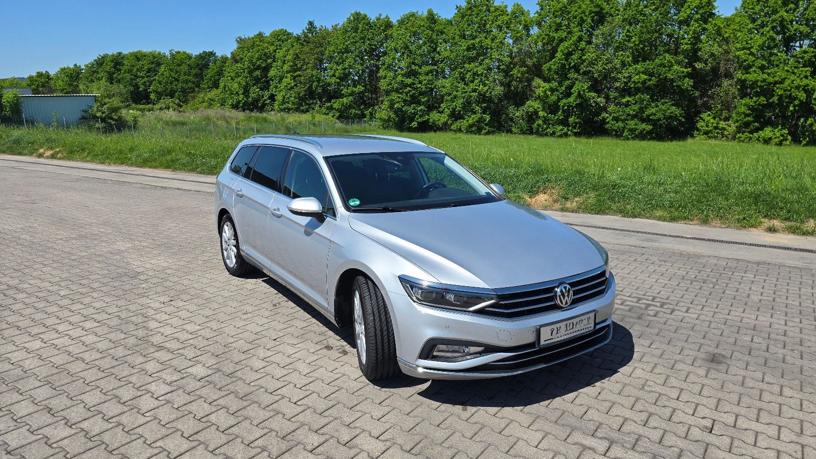 VW Passat Variant 2.0 TDI SCR DSG Elegance Vari...