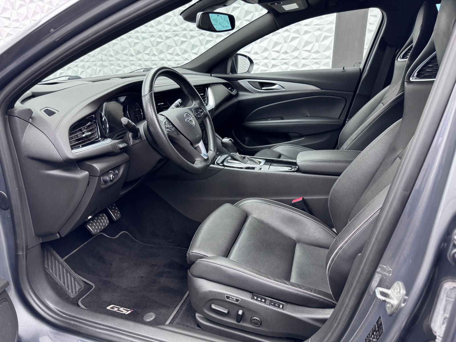 Fahrzeugabbildung Opel 2.0 TURBO GSI 4x4 OPC/ACC/BOSE/KEYL/HUD/MASSAGE