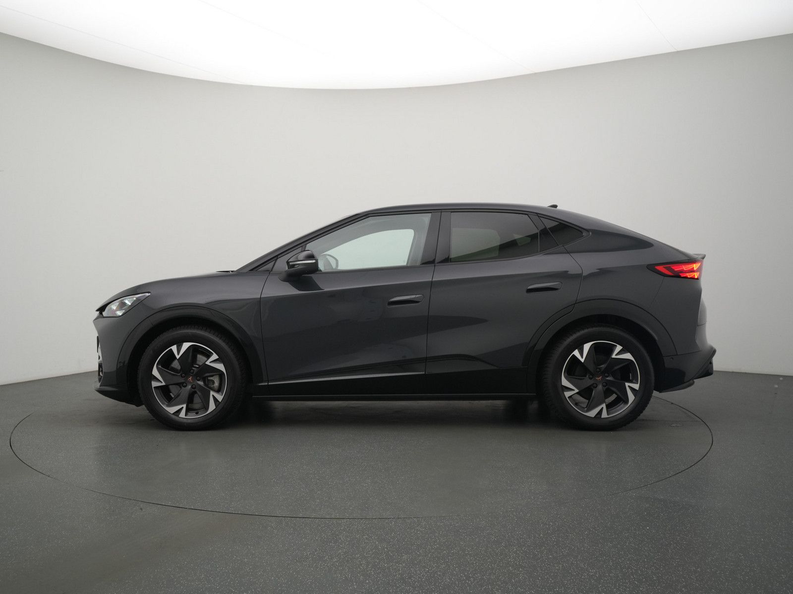 Cupra Tavascan - Bild 19
