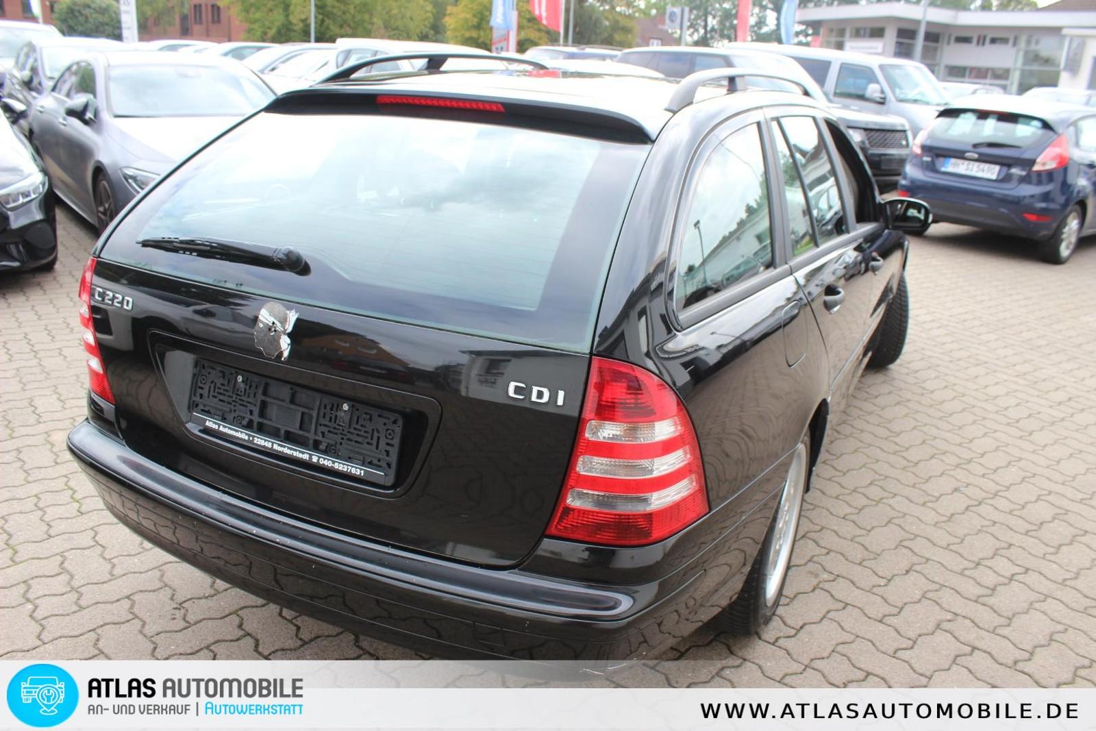 Mercedes-Benz C220 2004 — photo 22
