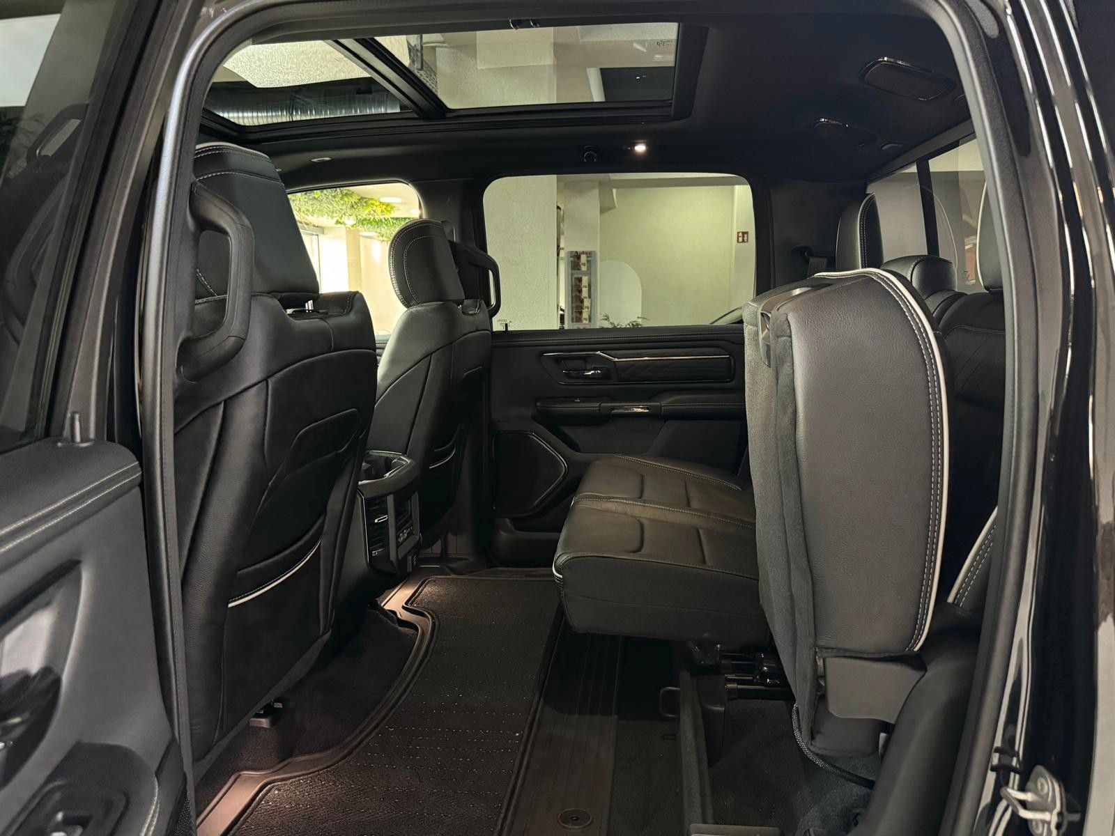 Fahrzeugabbildung Dodge RAM LIMITED HURRICANE 3.0L-HO 540 PS - RAMBOX